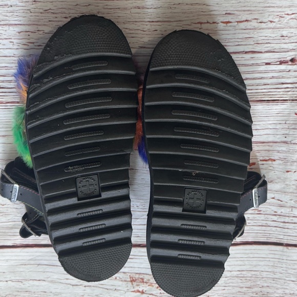 Dr Martens Voss II Fluffy Faux Fur Strap Sandals in Multi — Hydro Leather Sz 7 - Picture 14 of 16